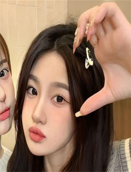 独特的《月亮女孩与恶魔恐龙 第二季》文化理解指南：背景知识与文化差异